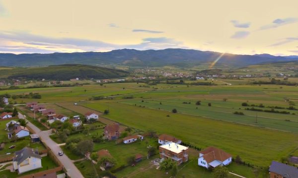 Tentim vrasje në Podujevë, i mituri plagos me armë një tjetër