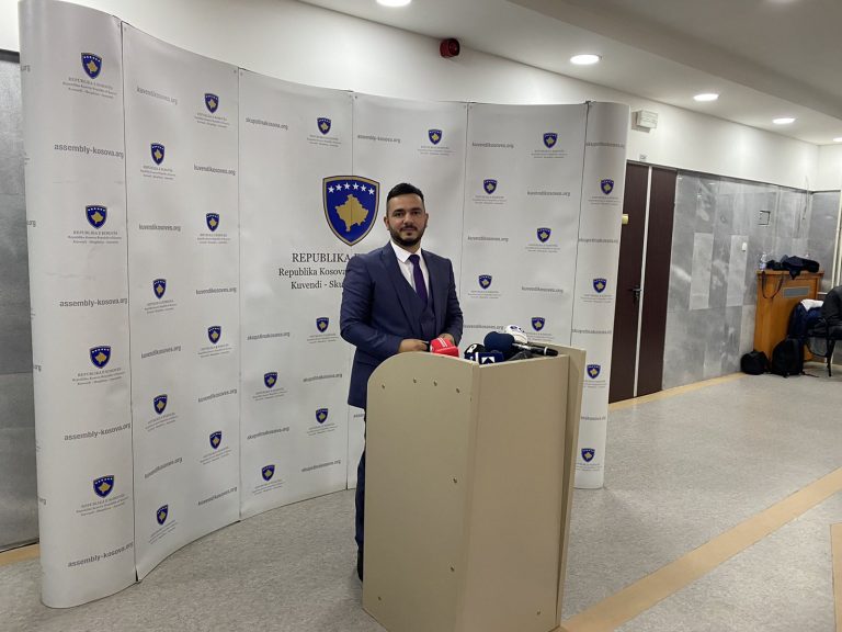 Galushi: E votojmë Kurtin e Osmanin