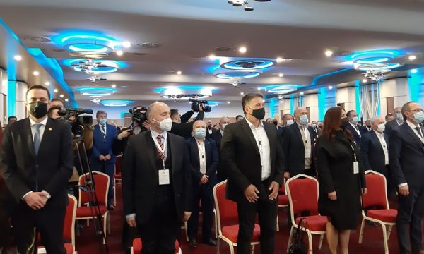 Fillon numërimi i votave të kandidatëve për kryetar të LDK-së