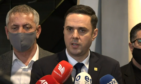 Abdixhiku: Kurti nuk ishte në gjendje ta pranojë se do të sillet si ne me konstruktivitet kur të ndryshojë pushteti