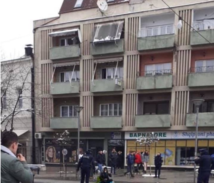 Një person tenton të vetvritet në Mitrovicë