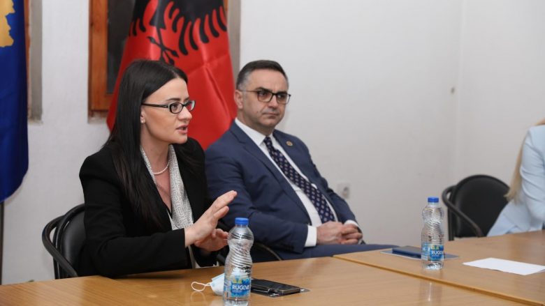 Haradinaj-Stublla thotë se Tahiri po gënjen për çështjen e ambasadës në Jerusalem