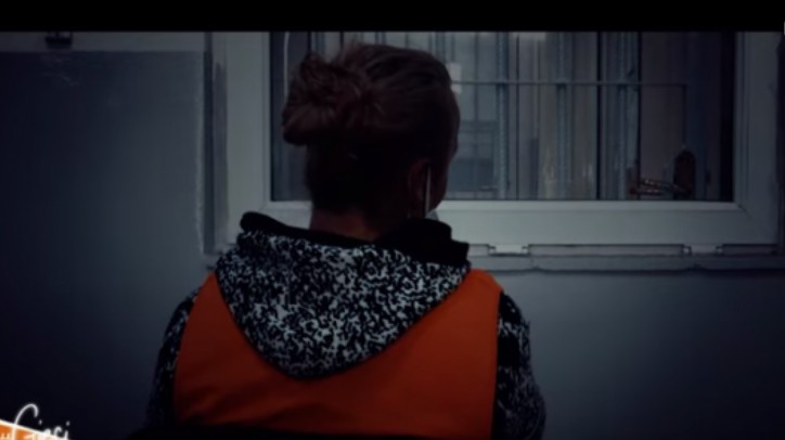 “Për një mosmarrëveshje”, flet kosovarja që u dënua me 24 vite burg pse vrau burrin