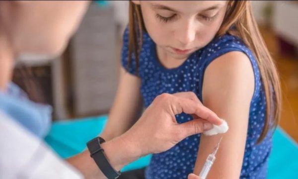 Gjatë muajit gusht planifikohet të nisë edhe vaksinimi i fëmijëve kundër COVID-19