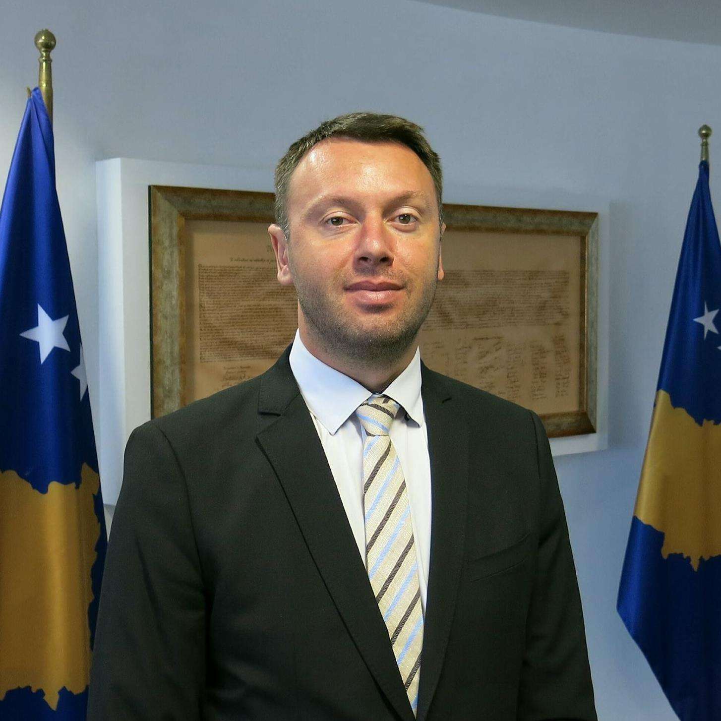 Arban Abrashi mbetet jashtë Kuvendit