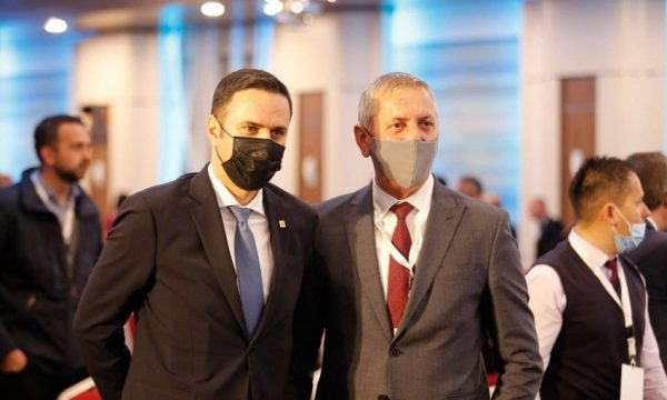 Quni i kundërpërgjigjet Selmanajt: LDK-së po i rikthehet dinjiteti me hapa shumë të sigurt