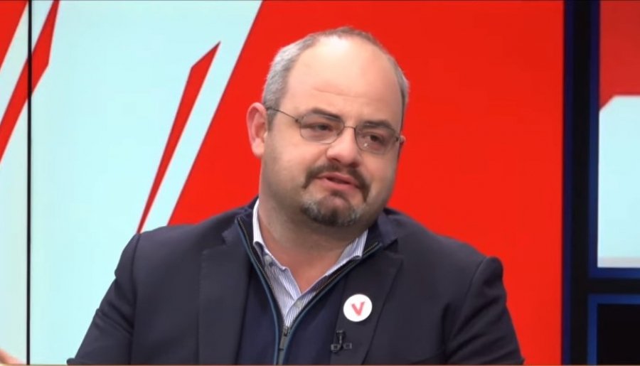 Boiken Abazi: Një ditë shqiptarët në Kosovë dhe Shqipëri mund ta vendosin me votë nëse e duan bashkimin