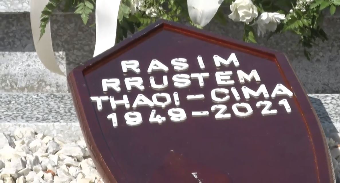 I jepet lamtumira e fundit artistit të madh, Rasim Thaçi