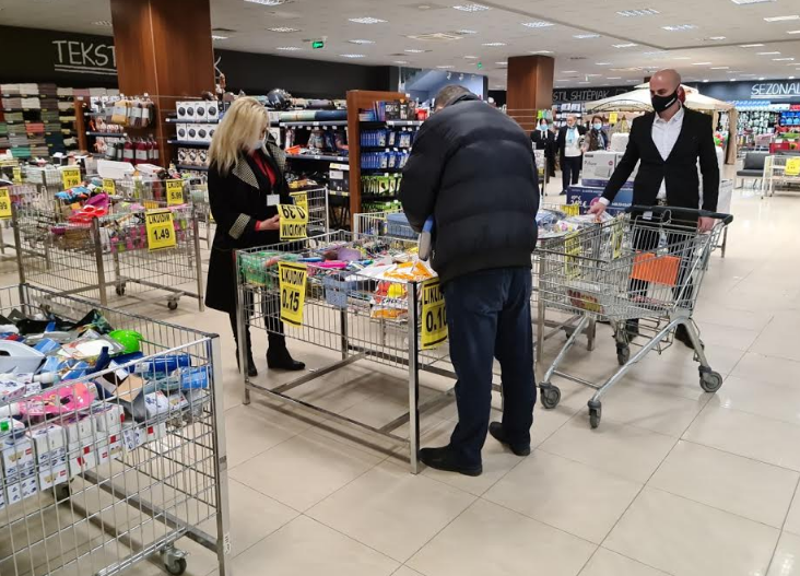 Gjakovë: Largohen nga tregu 500 kilogramë produkte ushqimore