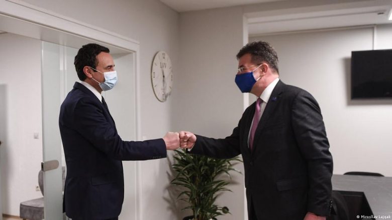 Lajçak: Kurti më ka thënë se është i gatshëm të vijë në Bruksel për t’u takuar me Vuçiqin