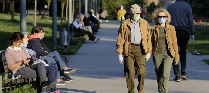 Disa shtete amerikane kthejnë përdorimin e maskave nga frika e virusit Delta