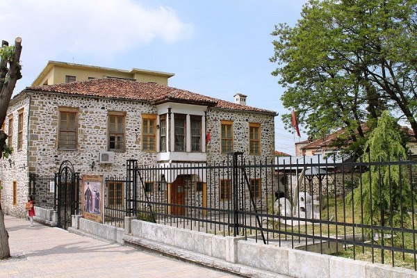 Sot ​7 marsi, festa shqiptare e mësuesit