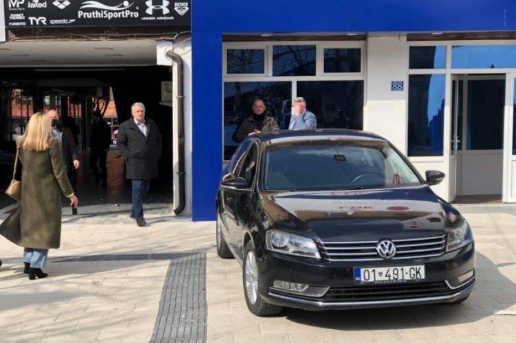 Nis takimi i Abdixhikut me deputetët e zgjedhur të LDK-së