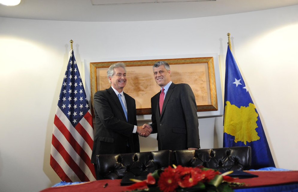 Drejtuesi i ri i CIA-s është mik i shqiptarëve