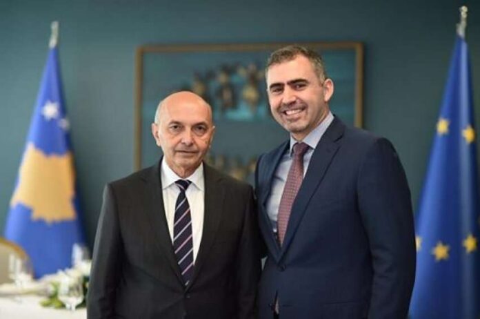 Kompania e Besnik Berishës, ish-këshilltarit të Isa Mustafës, përfitoi 100 mijë euro nga Qeveria Hoti