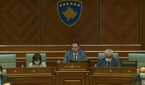 Dështon për një votë raundi i parë për zgjedhjen e Presidentes, Kuvendi shkon në pauzë