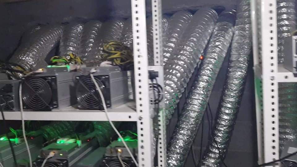 Me qindra pajisje që prodhojnë kryptovaluta në komunat e veriut, banorët po i lëshojnë pronat me qira