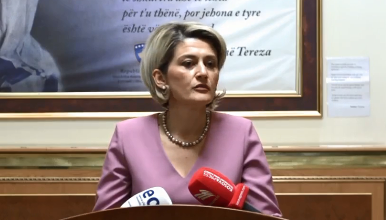 Vetëvendosje nuk tërhiqet: Vendin në zgjedhje e çojnë ata që na kushtëzojnë