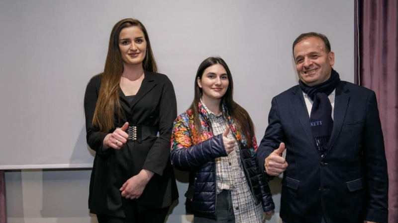 Koci i drejtohet Reçicës: Kah të shkoj Adelina, që ti e bëre deputete