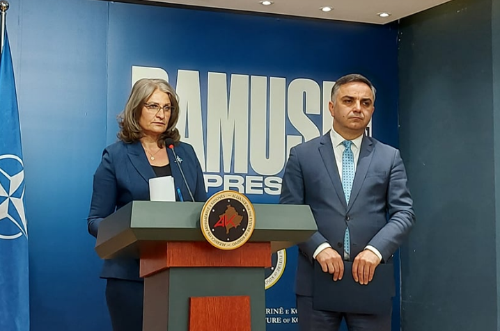 AAK-ja kritikon Qeverinë Kurti për mungesë programi: Zhurmën e ka si tupan e punën kurrkah