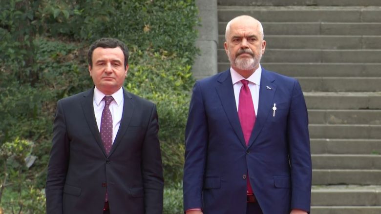 Kurti uron Ramën për fitoren në zgjedhjet në Shqipëri