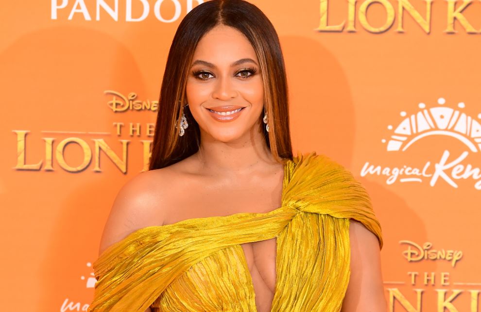 Beyonce feston pesëvjetorin e albumit “Lemonade”, falënderon bashkëpunëtorët