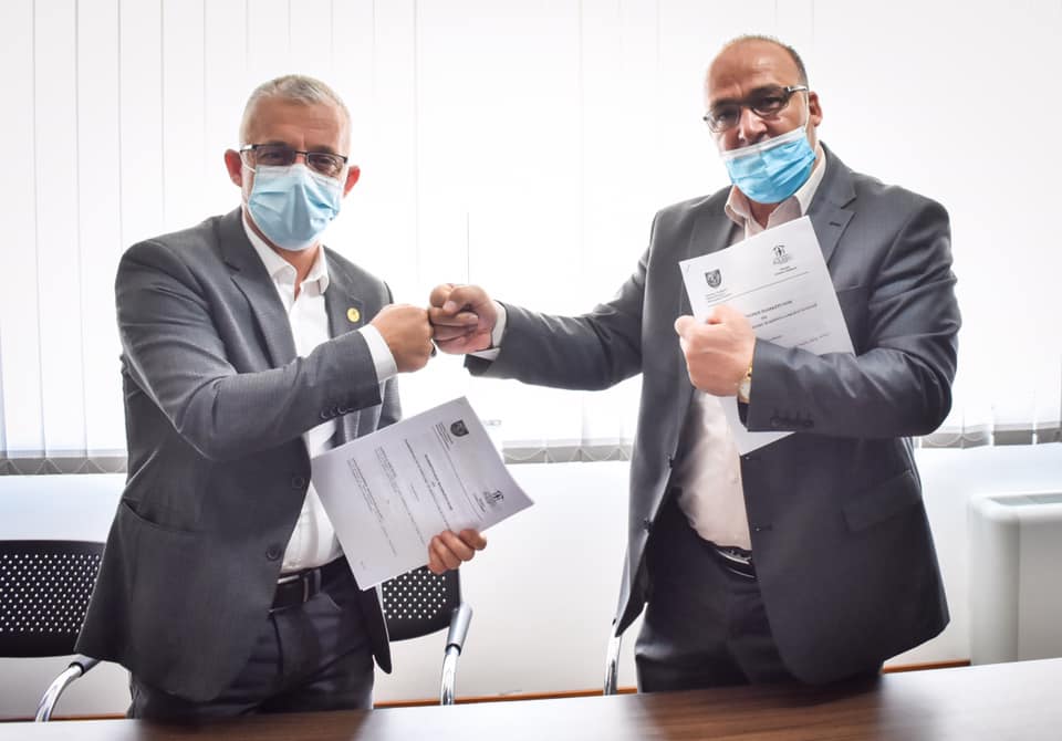 Komuna e Podujevës dhe “Jetimat e Ballkanit” nënshkruajnë marrëveshje për ndërtimin e 10 shtëpive