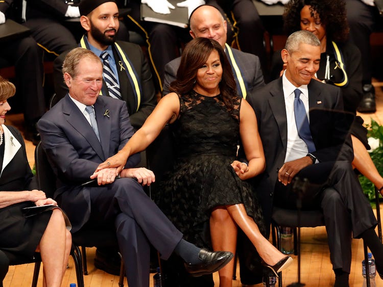 George W. Bush flet për thashethemet rreth raporteve me Michelle Obama
