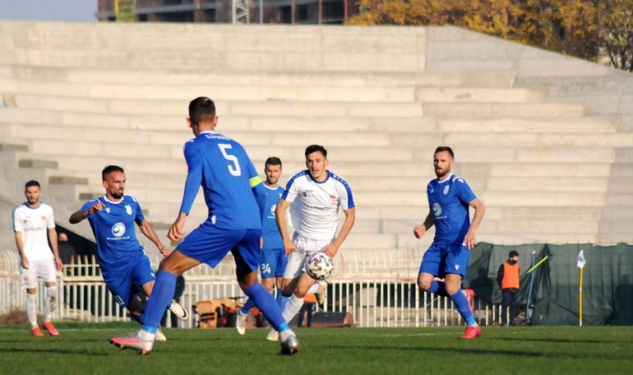 Përfundon me barazim pjesa e parë e ndeshjes Drita-Prishtina