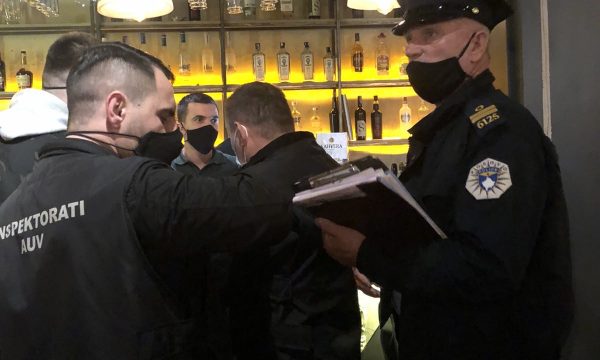 Policia në aksion, gjobit disa biznese në Ferizaj