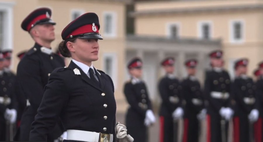 Dy kadetë të FSK-së u diplomuan në Akademinë Ushtarake Mbretërore të Mbretërisë së Bashkuar