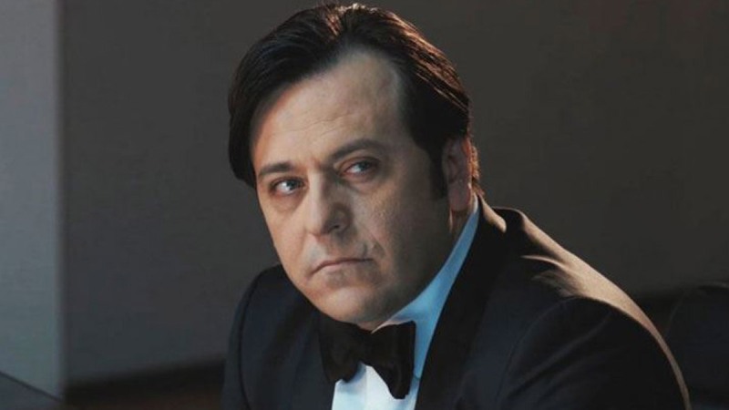 Babai i Luran Ahmetit bën dedikim prekës: Mos u hidhëro që nëna jote e përlotur të pret gjithë natë të vish