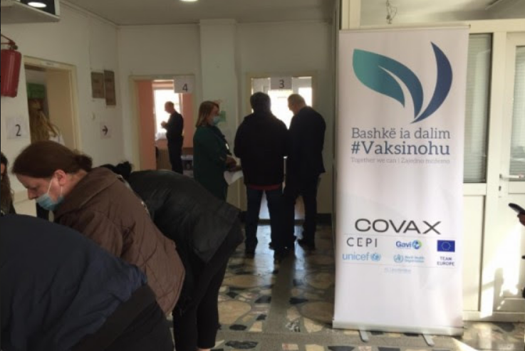 Peja pranon një mijë doza të vaksinës AstraZeneca