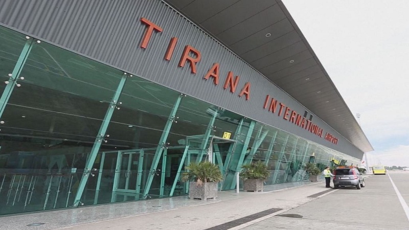 Aeroporti i Tiranës njofton kur do të rinisin fluturimet