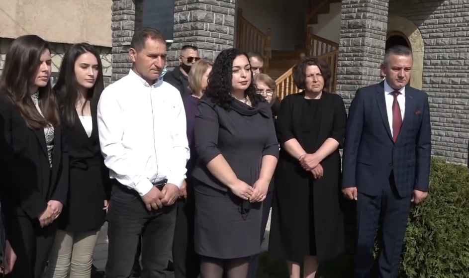 Presidentja Osmani: Krenarë me Ilaz Kodrën, dora e djathtë e Komandantit Adem Jashari