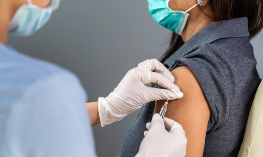 Në Kosovë janë vaksinuar afro 65 mijë qytetarë kundër COVID-19