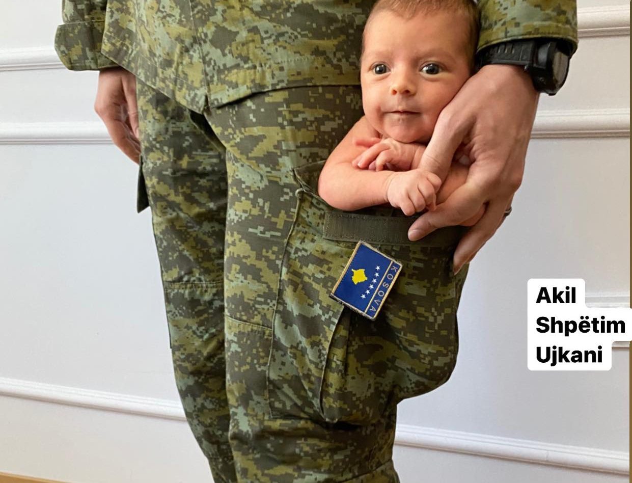 Fotografi në xhepin e uniformës së babait, familjarët thonë se u inspiruan nga një ushtar amerikan
