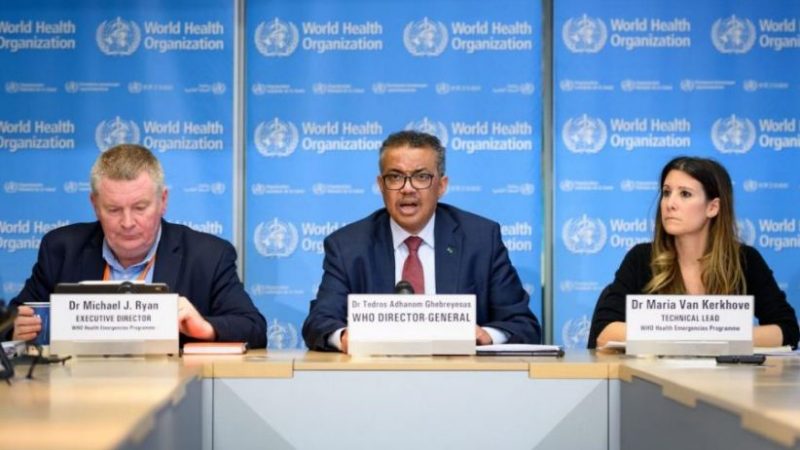 OBSH thirrje qytetarëve në mbarë botën: Vaksinohuni dhe evitoni udhëtimet