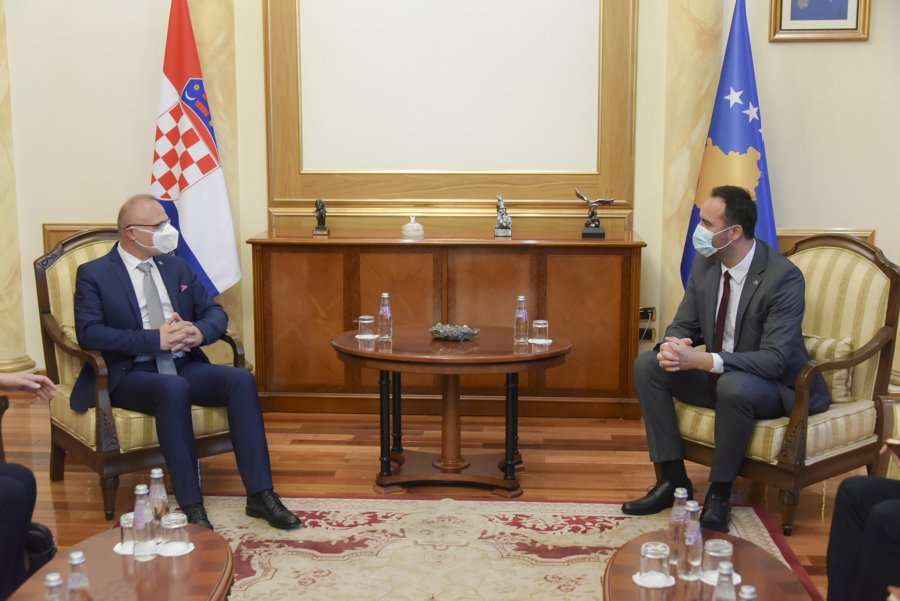Ministri kroat ia konfirmon Konjufcës 10 mijë vaksina antiCOVID për Kosovën