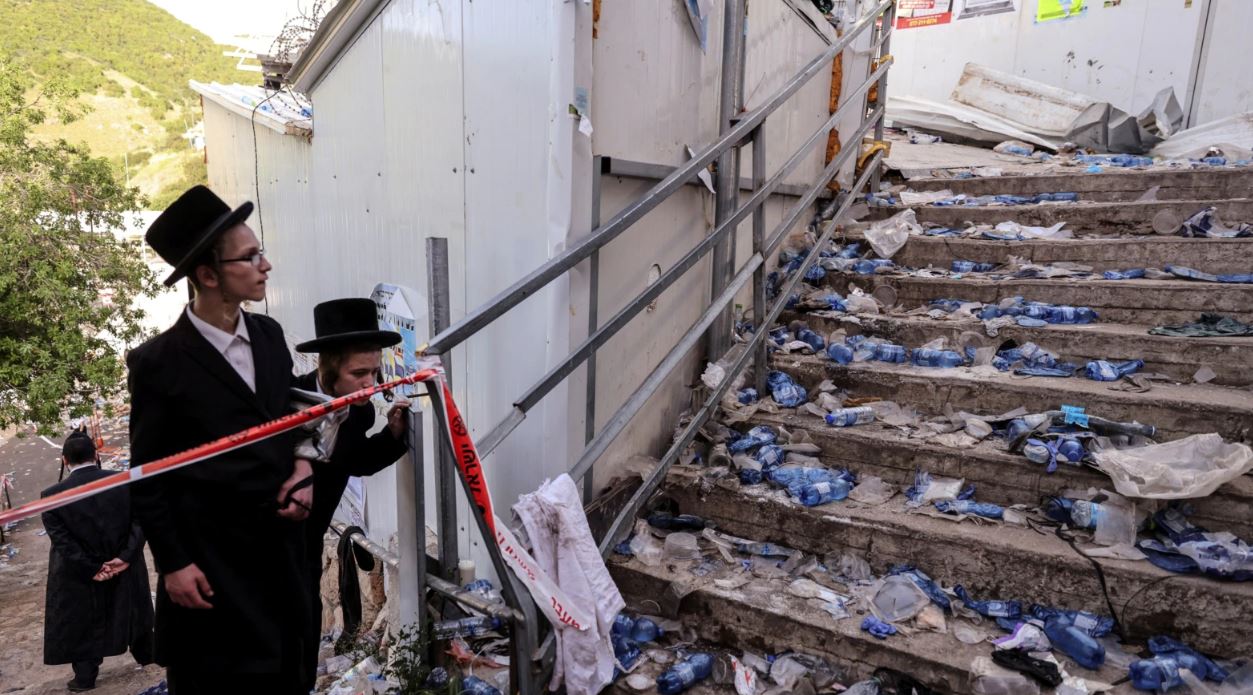 Izraeli rinis shpejt varrimin e viktimave të një festivali fetar