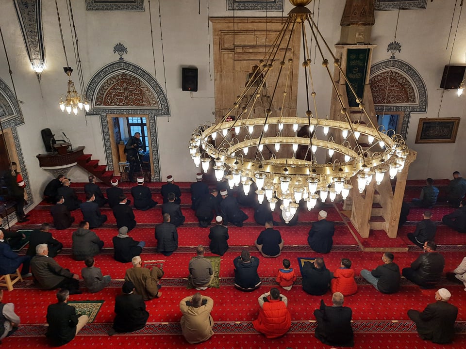 Falet namazi i Fitër Bajramit, myftiu Tërnava kërkon kujdes maksimal gjatë vizitave