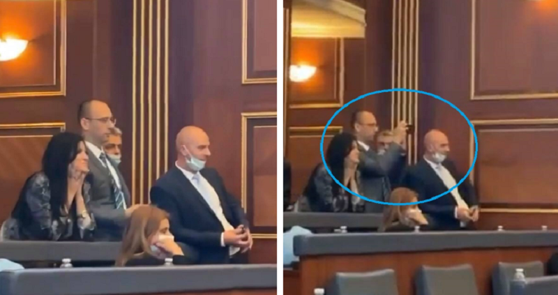 Deputetët e Listës Serbe e shijojnë përplasjen mes deputetëve të VV’së dhe PDK’së