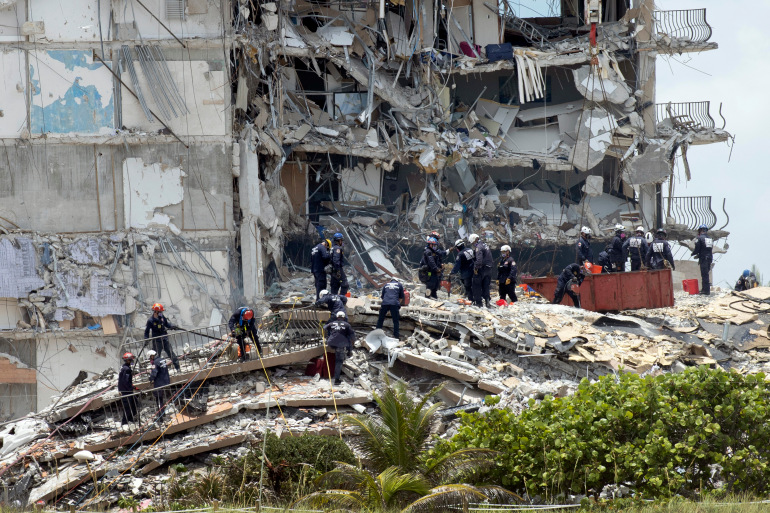 Nëntë viktima në Florida pas kolapsimit të ndërtesës