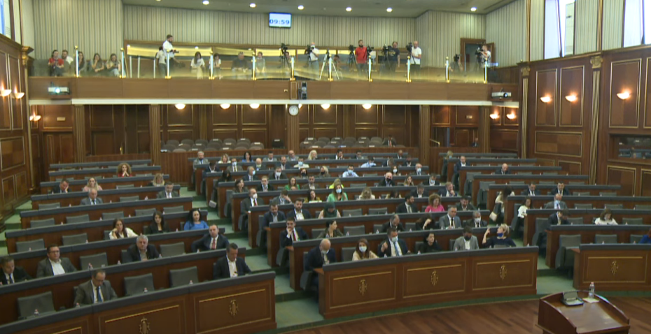 Votohet në parim projektligji për heqjen e homologimit, PDK-ja nuk merr pjesë në votim