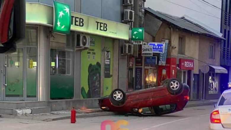 Rrokulliset një veturë në Gjilan