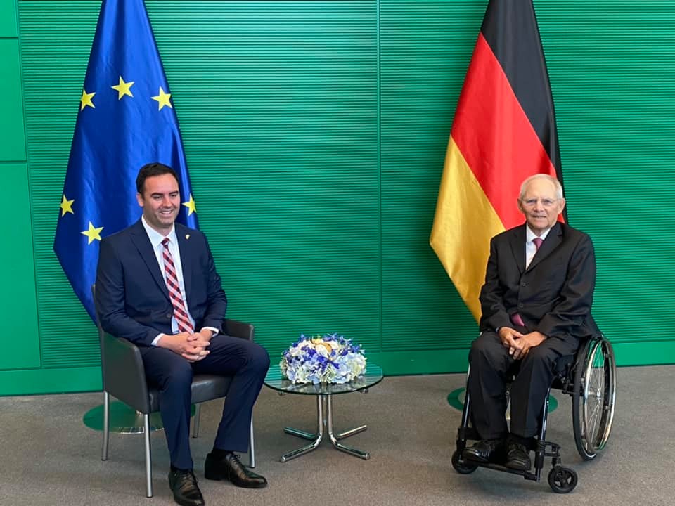 Konjufca në takim me Schauble: Institucionet gjermane qëndrojnë fuqishëm pranë dhe me popullin e Kosovës