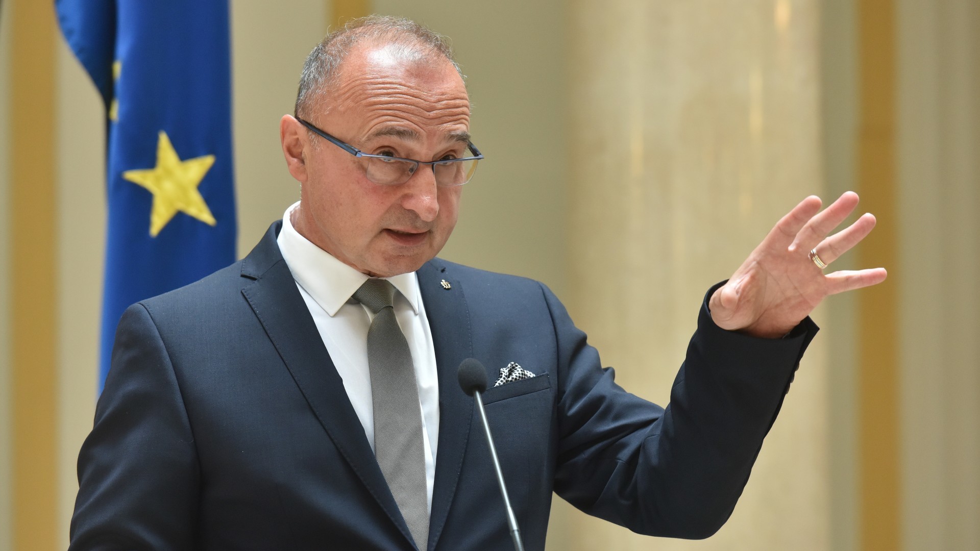 Kryediplomati kroat: Është koha që Evropa t’ia heq vizat Kosovës