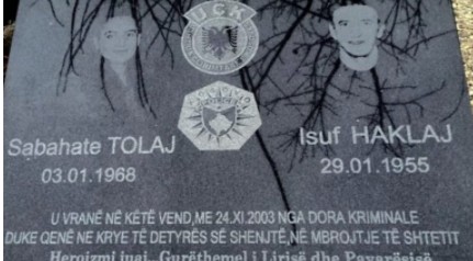 Flet dëshmitari që pretendon se pa vrasjen e policëve Sebahate Tolaj e Isuf Haklaj në vitin 2003