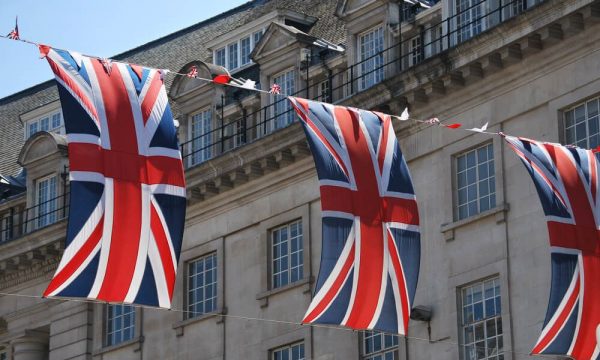 Britania e Madhe del me qëndrim zyrtar për dialogun Kosovë-Serbi