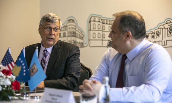 SHBA-ja do të ndërtojë në Prishtinë rezidencë për Ambasadorin, pronën ia jep Komuna e Prishtinës